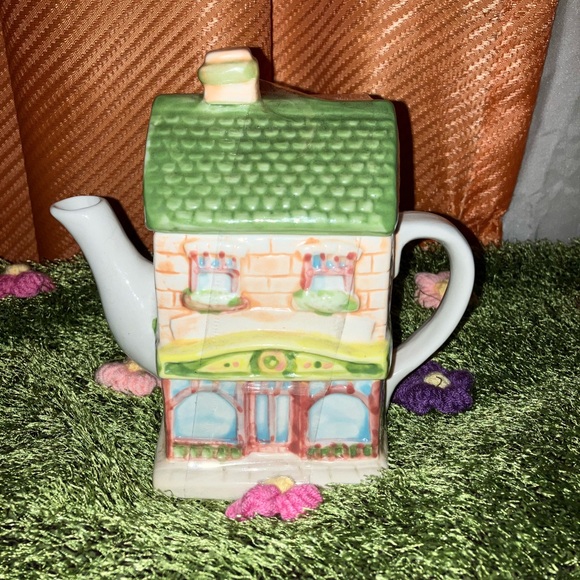 ANTIQUE DOLLHOUSE TEA POT - Picture 11 of 11